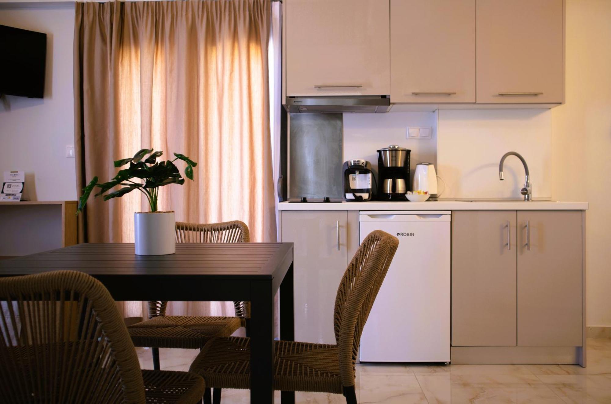 Acta Luxury Rooms Nikíti Kültér fotó